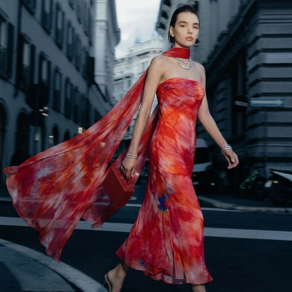 DRESS