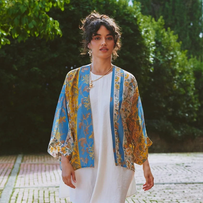 KIMONO