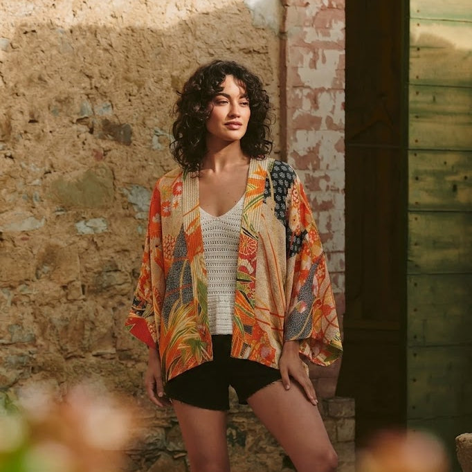 KIMONO